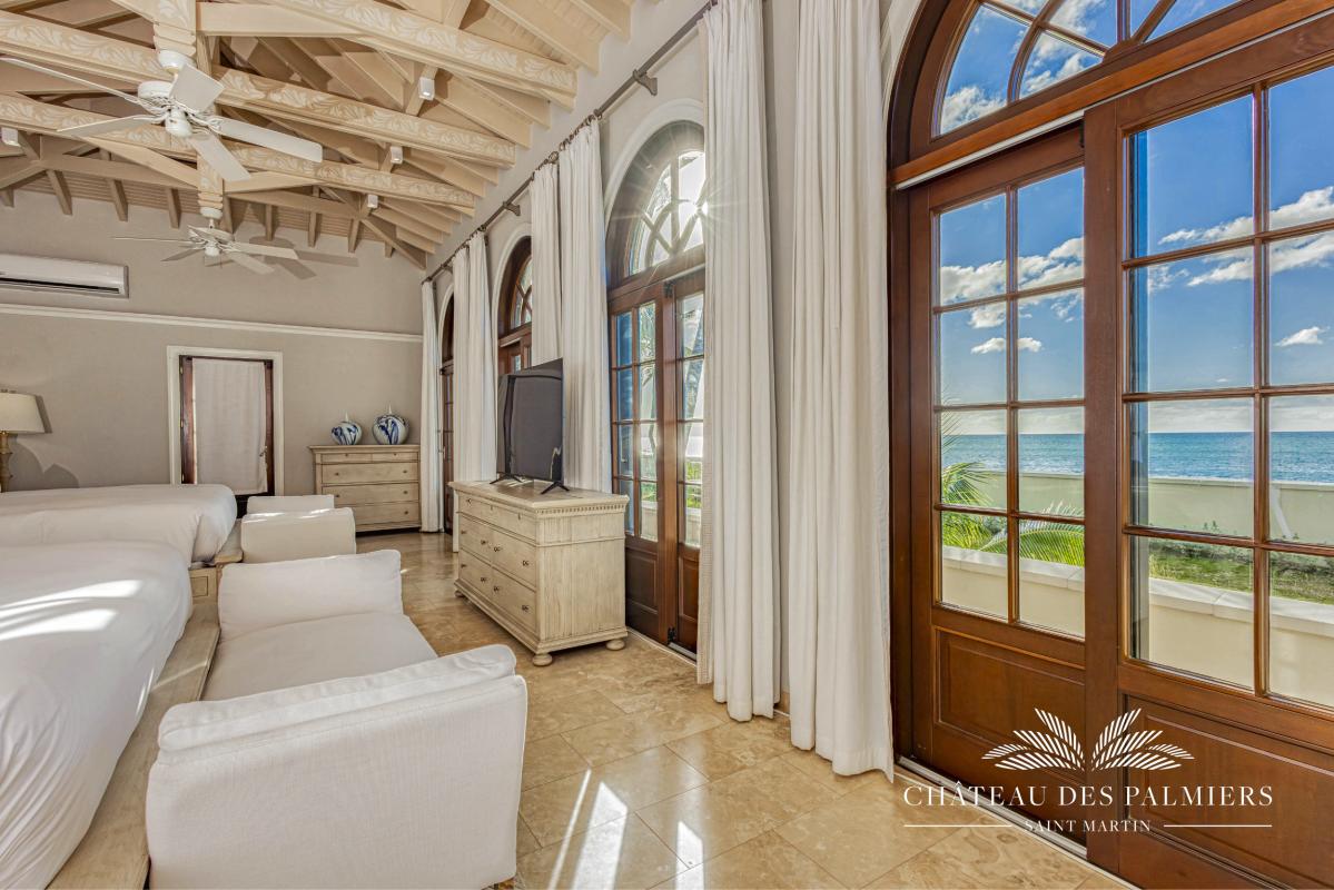 20.Location villa Chateau des Palmiers accés mer Terres Basses Saint Martin